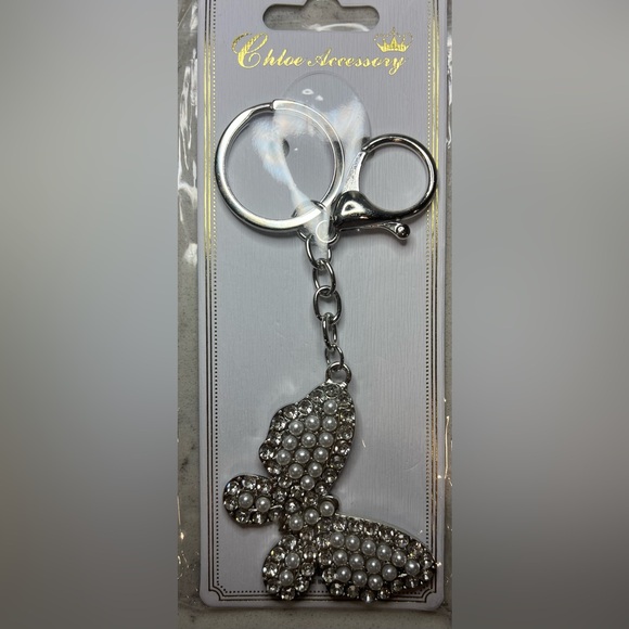 Silver and  Faux Pearl Butterfly Keychain Bag Charm New In Package - Picture 3 of 3